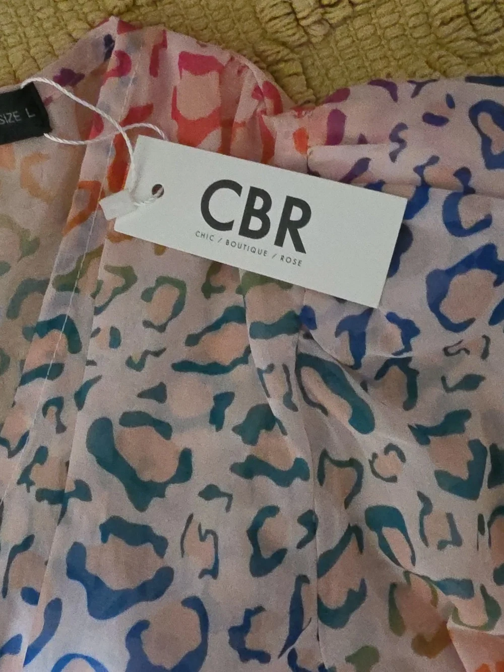 CBR WOMEN'S Beach Dress Multicolor Leopard Print  whit Shoulders Pad  . Size L.